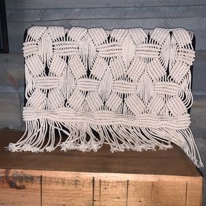 Stella & Dot Bags - Stella and Dot playa macrame clutch Stella & Dot Bags - Stella and Dot playa macrame clutch
